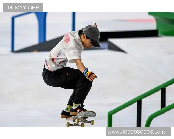 南京滑板队在世界攀岩锦标赛中以57分领先其他队伍争夺冠军